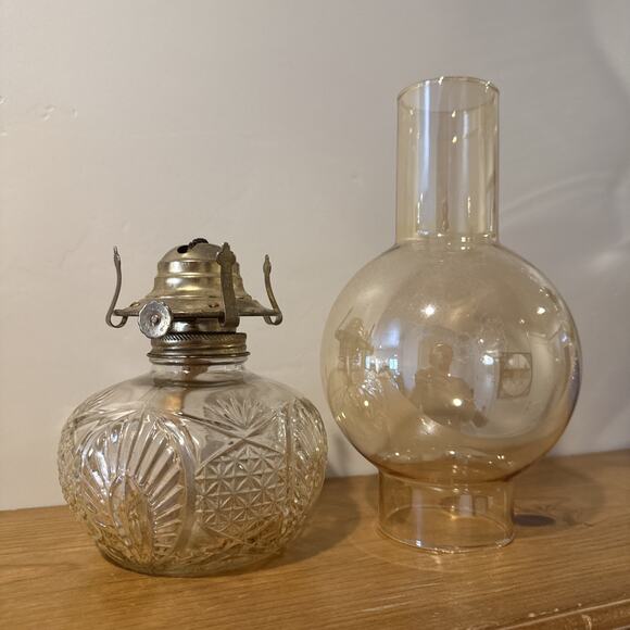 Vintage Amber MCM Princess Fantasia Round Hurricane‎ Oil Lamp Hurricane 13” Tall - Picture 7 of 10